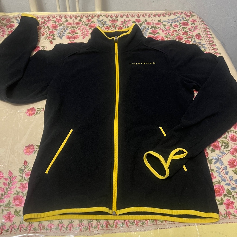 VTG Nike Livestrong Jacket Womens  Sz M Black fleece running/Gym active jacket